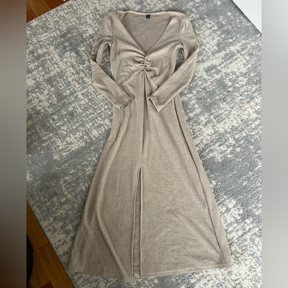 Elegant Beige Long Sleeve Dress